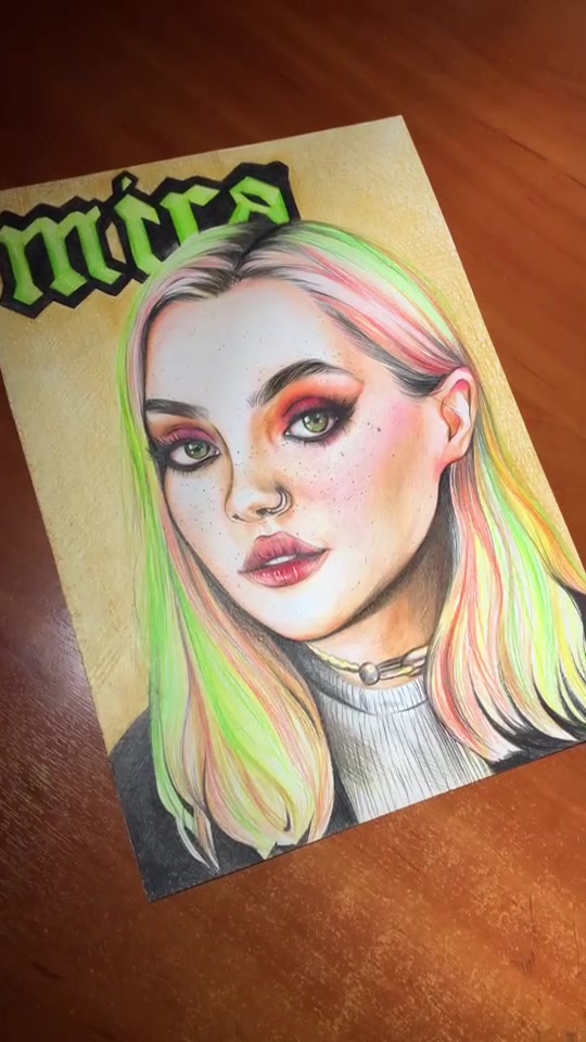 @что-то рисует