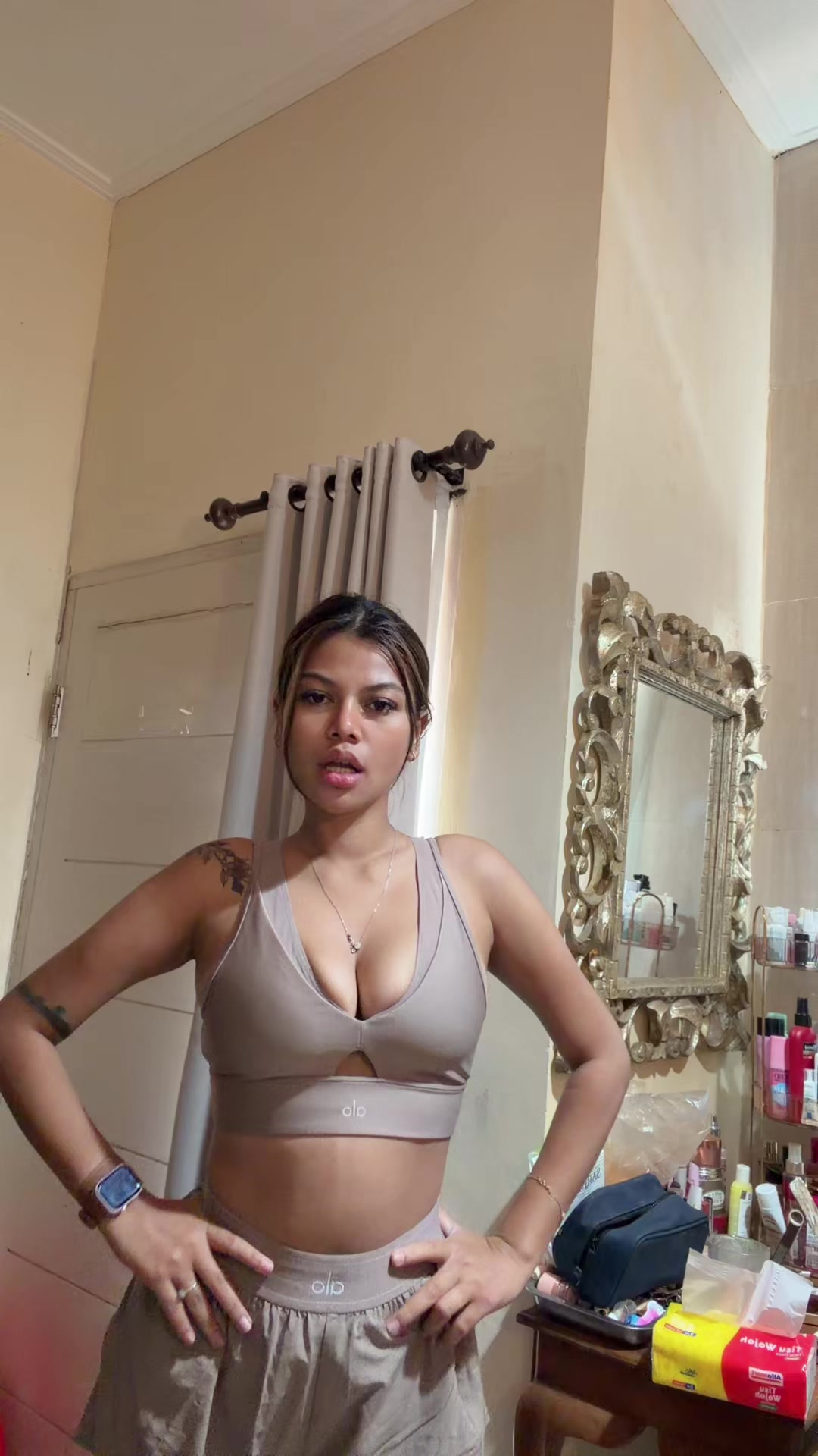 @Kikinii