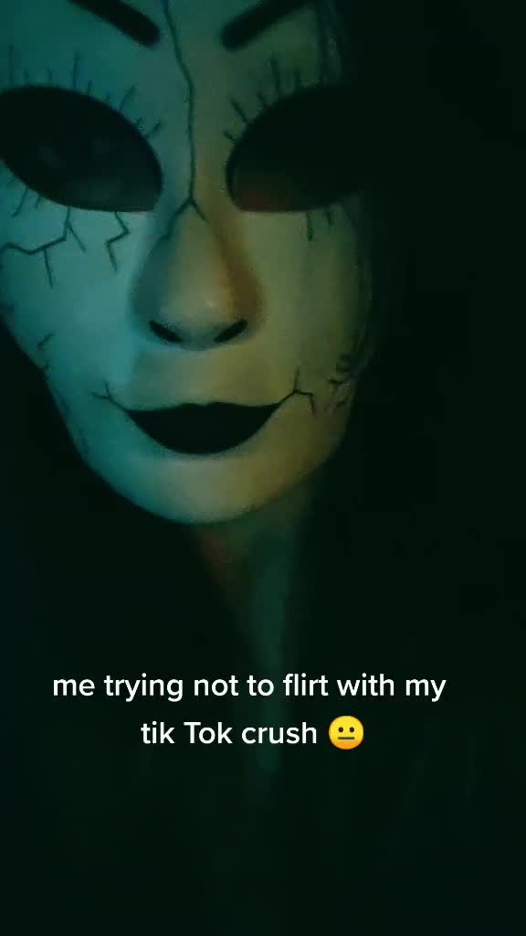 @💔broken doll 💔