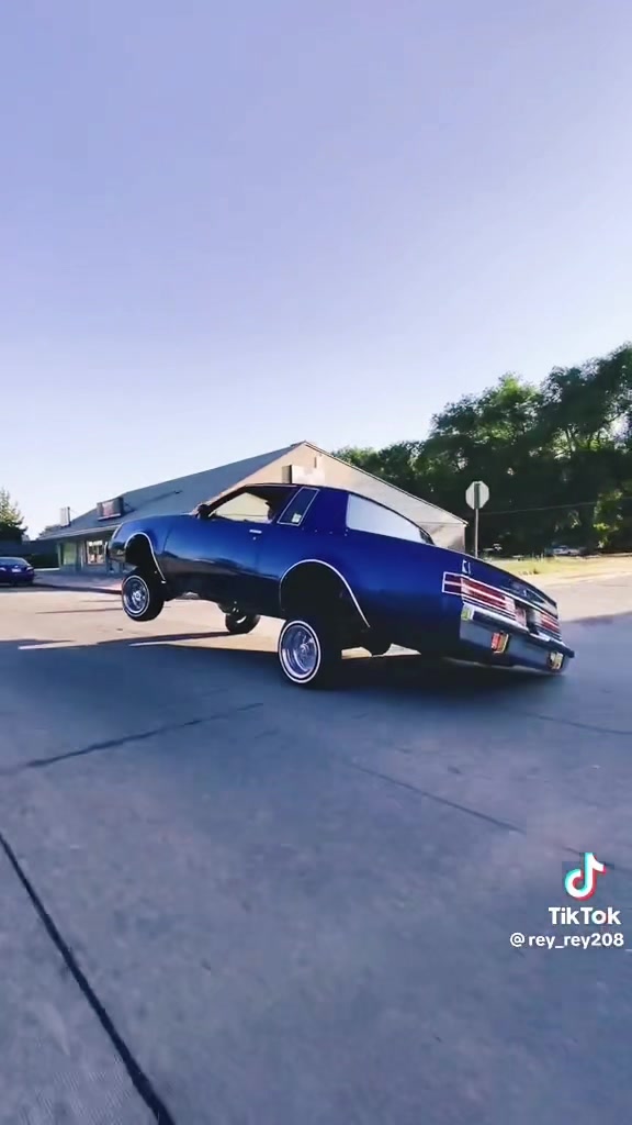 @Lowrider Lovers