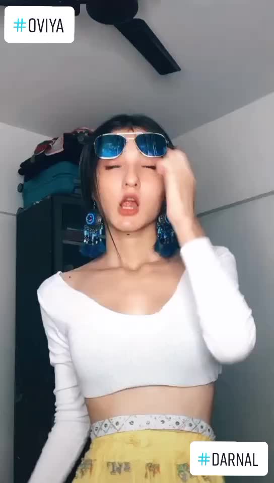 @Oviyaaa❤️