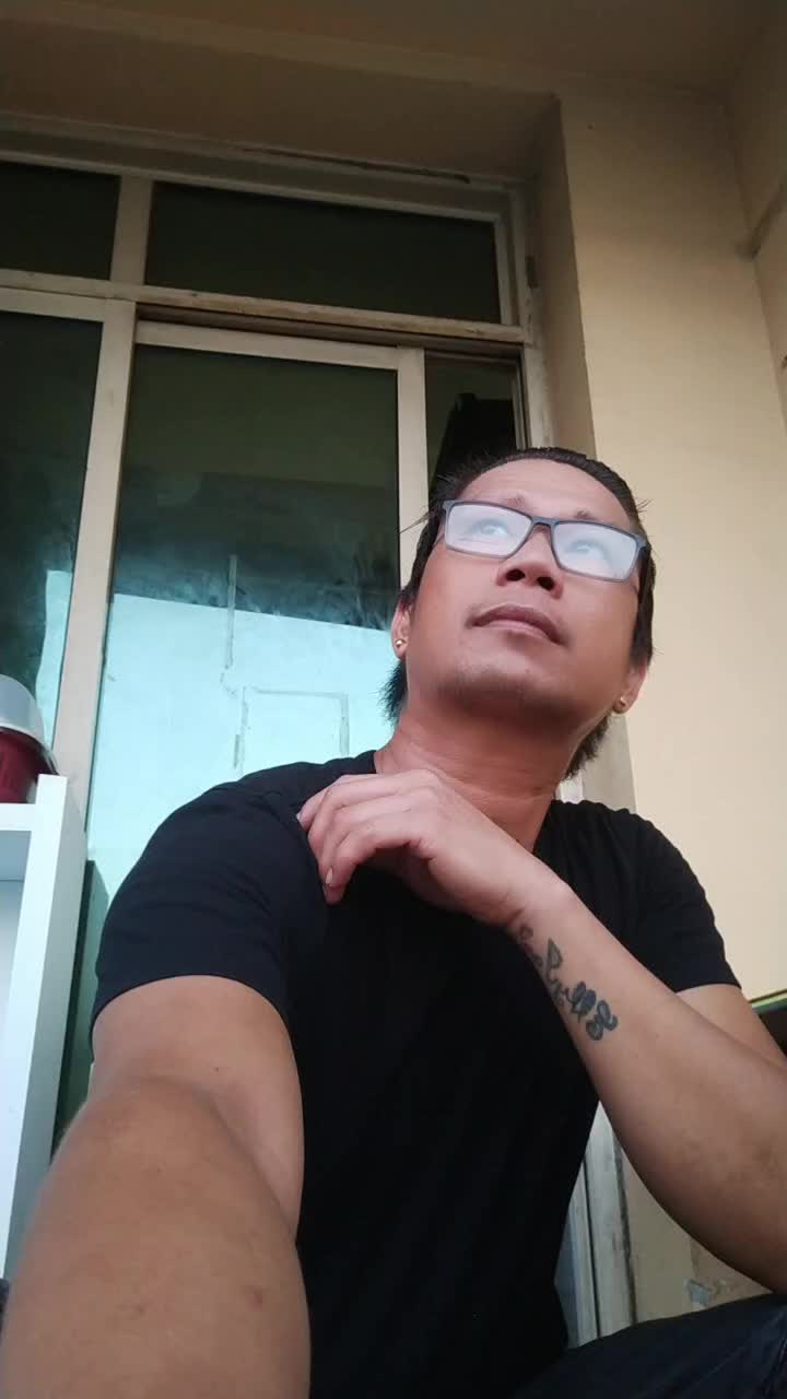 @Elly Dela Cruz