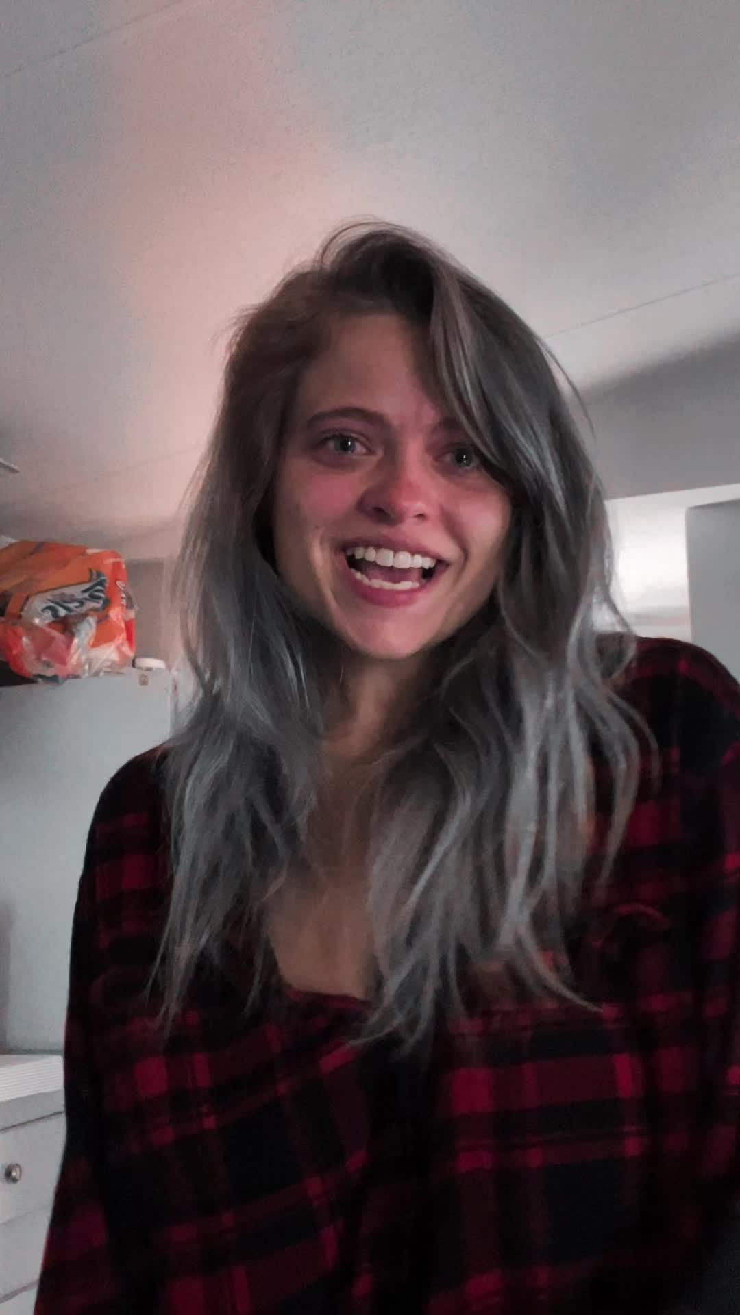@Eventheskyishigh ☁️