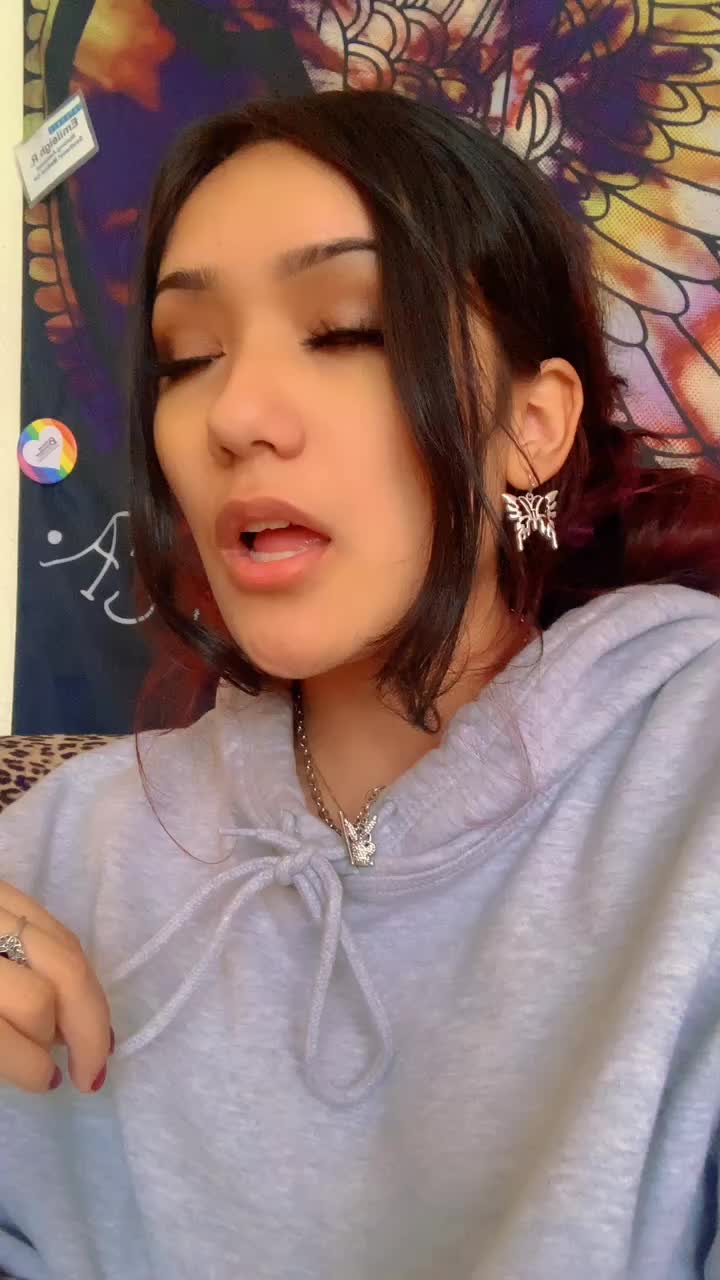 @Isabella🖤