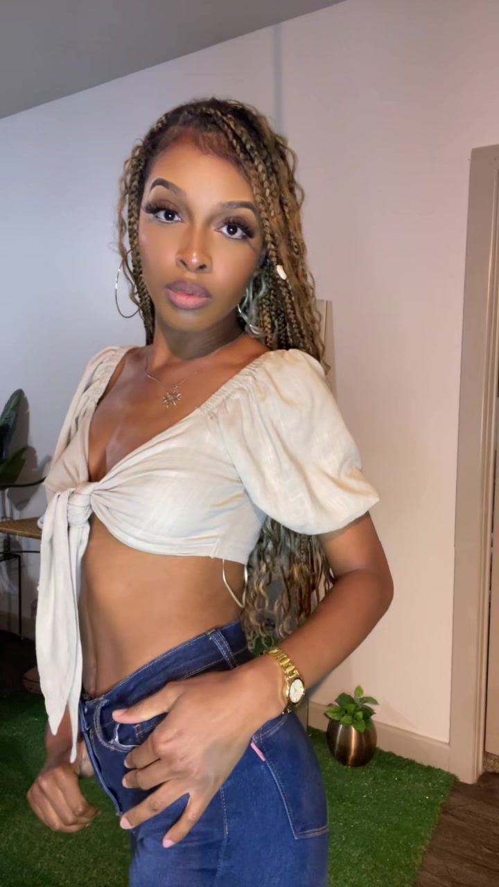 @iamcinnamonwilliams