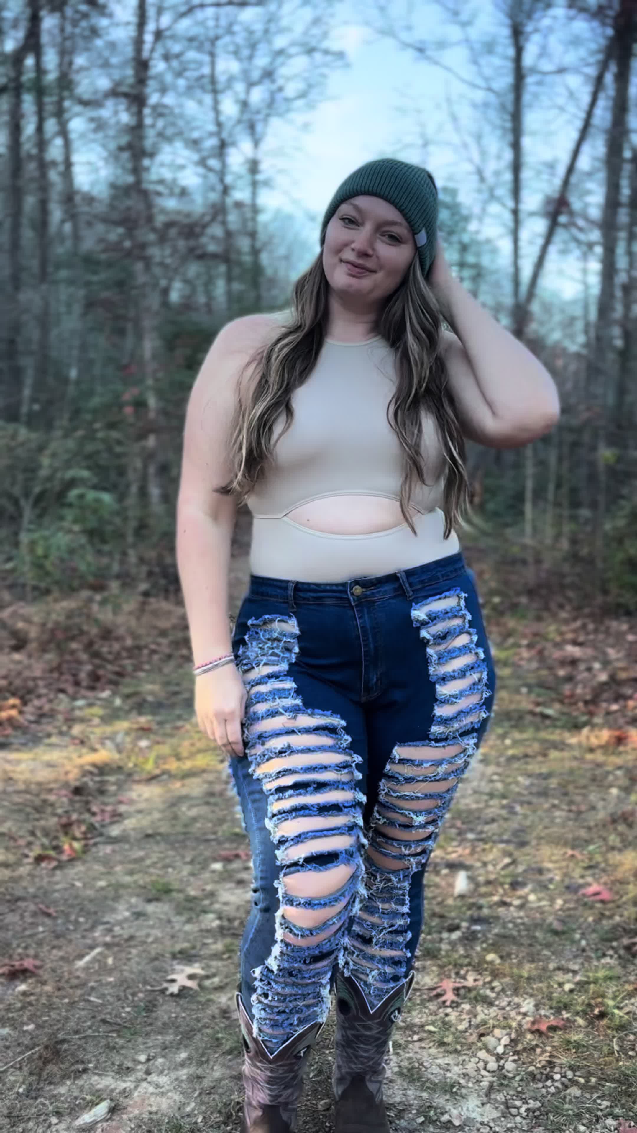 @Curves4daze