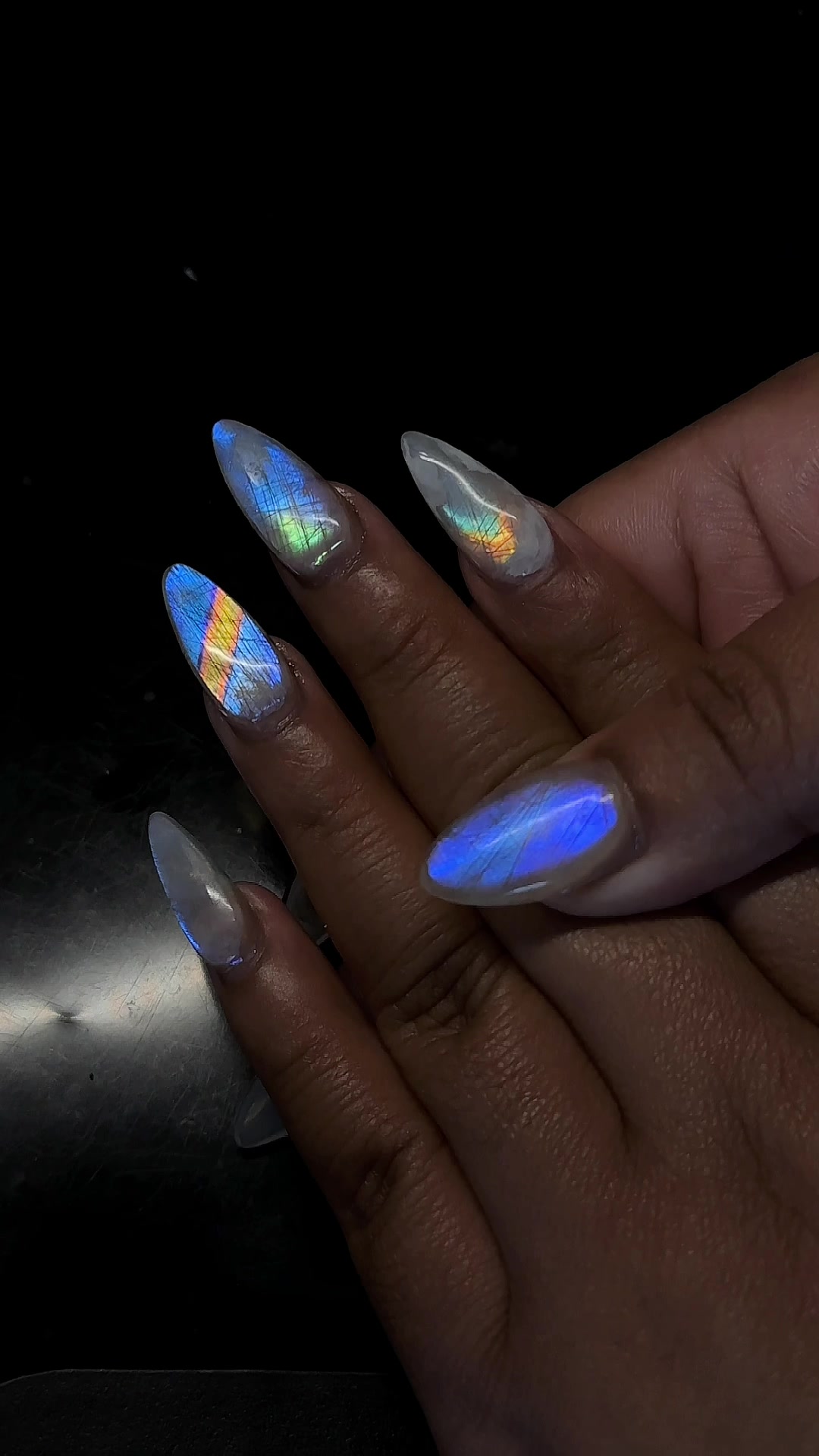@Dat Biss Nails