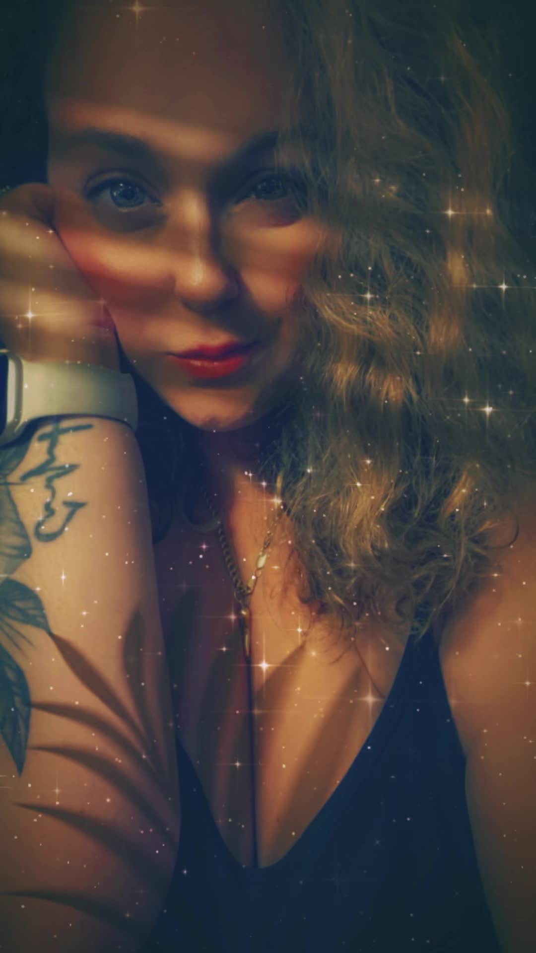 @Queenbeexo