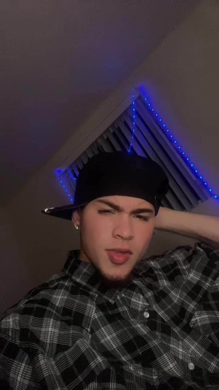 @Mario Herrera🇭🇳