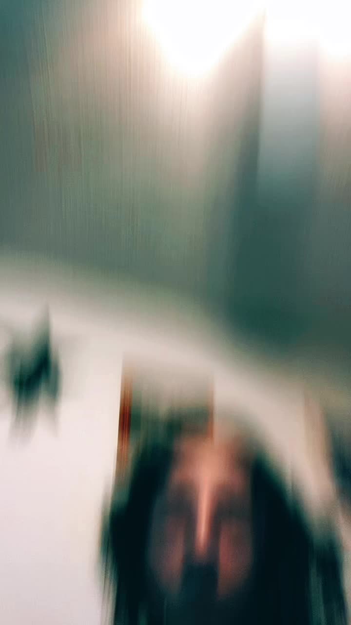 @Alex ✌︎