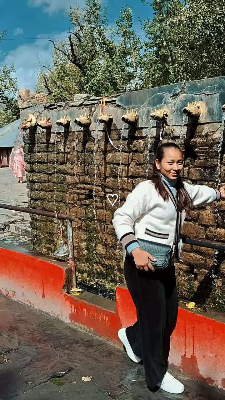@मुना श्रेष्ठ