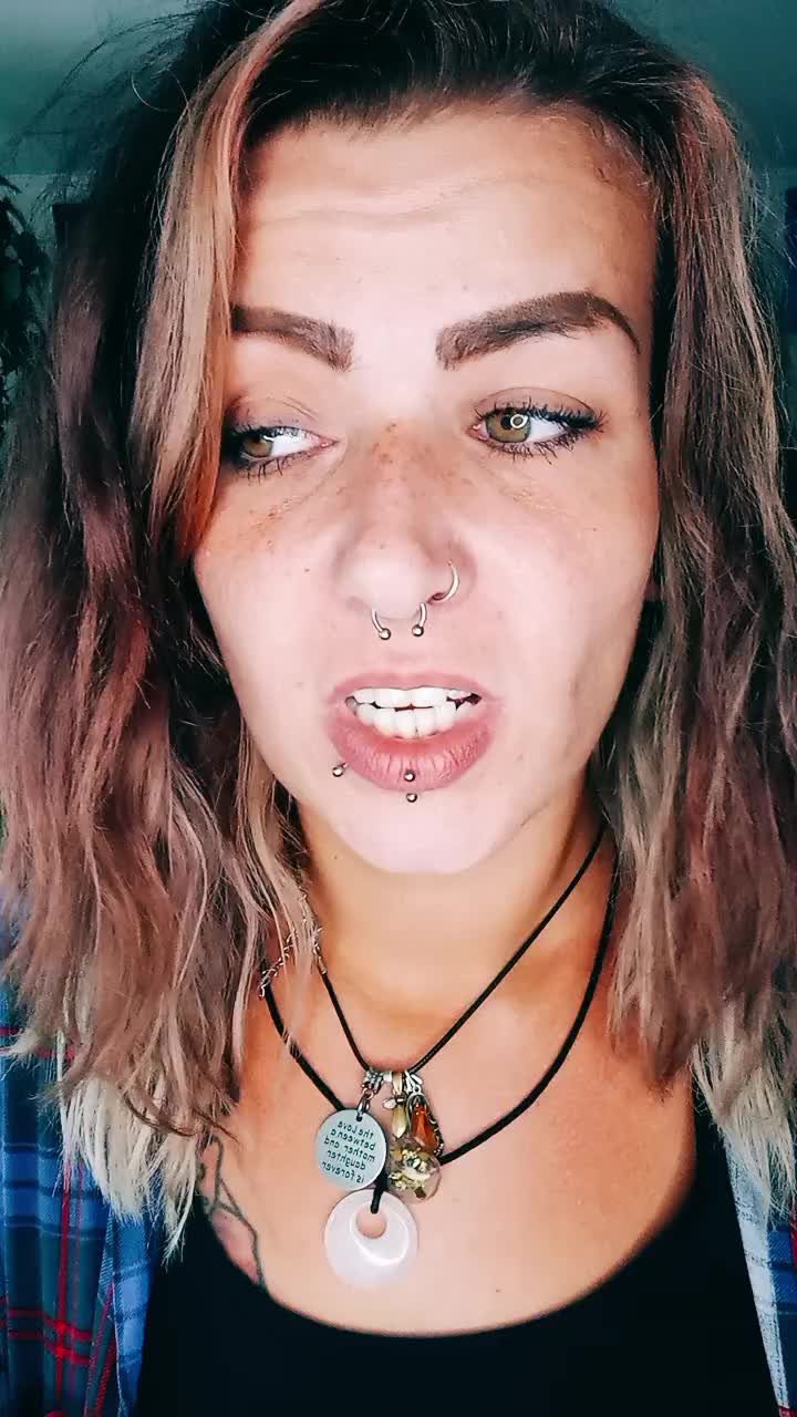 @Sarah🩷💛🩵