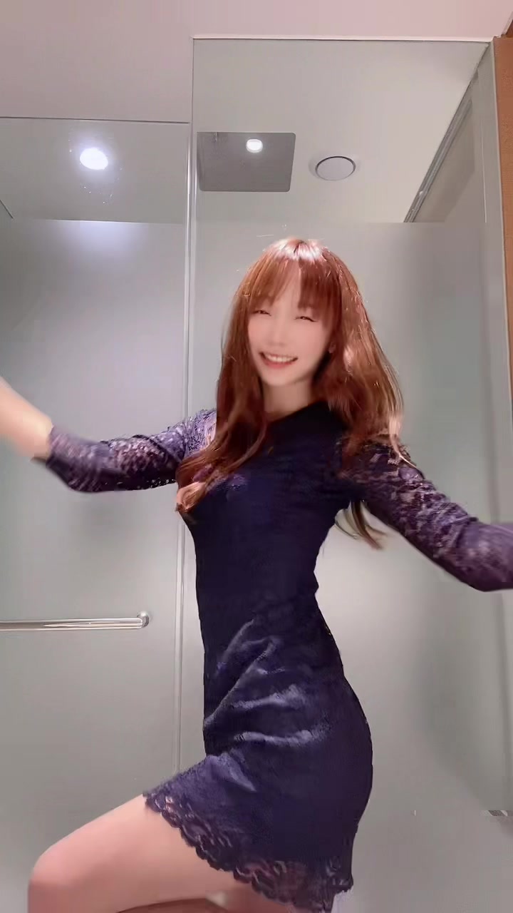 @혀니 Hyunnie