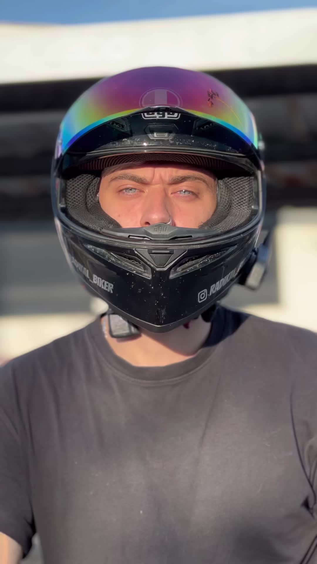 @Radikal_biker