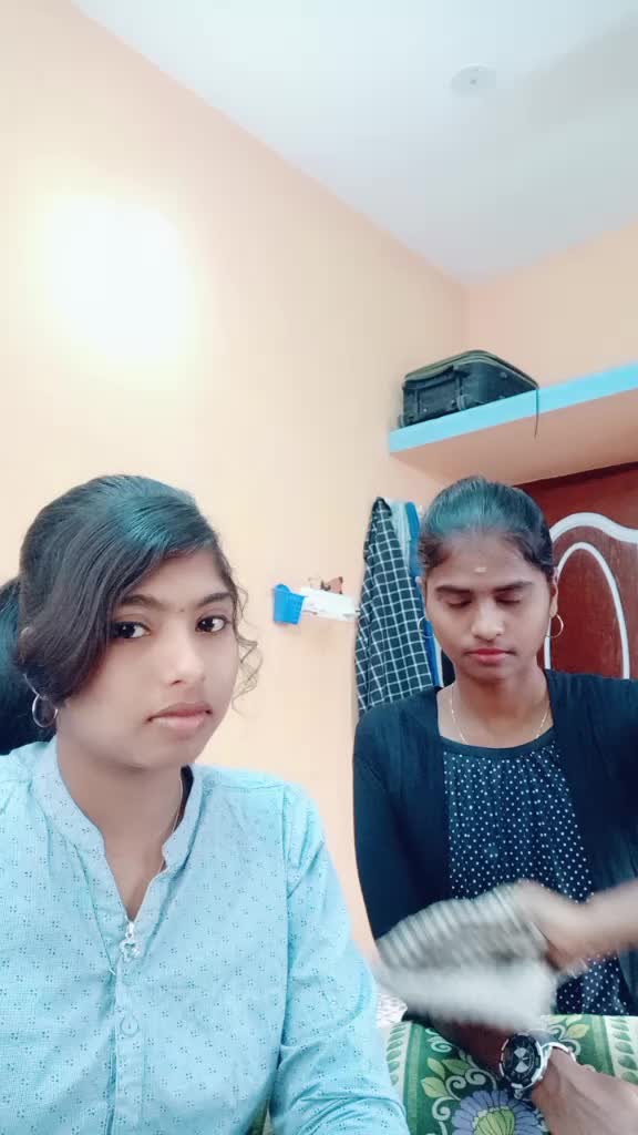 @Keerthana Kumar 😎