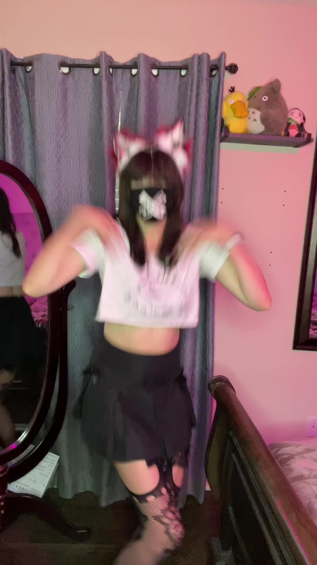 @Kitsune.Kayla