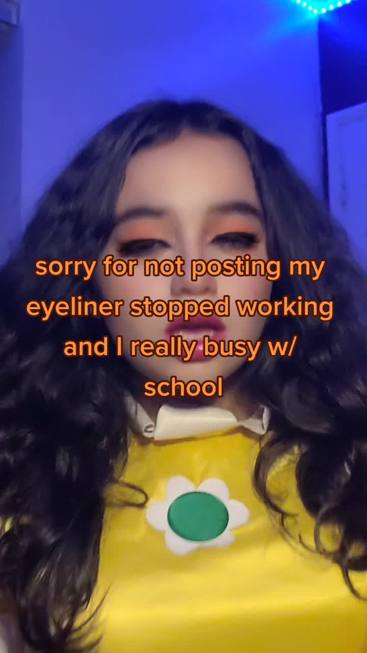 @🦋
