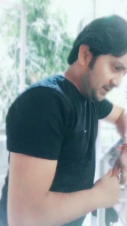 @SINGH RAAKESH 😇