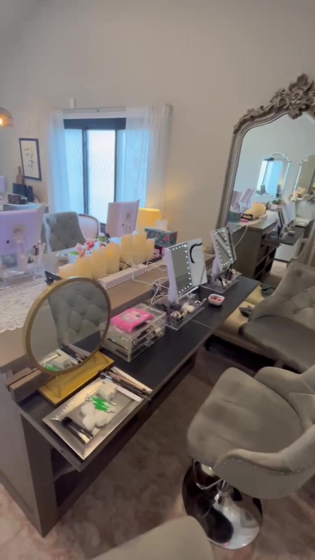 @Pro Soto Beauty Studios