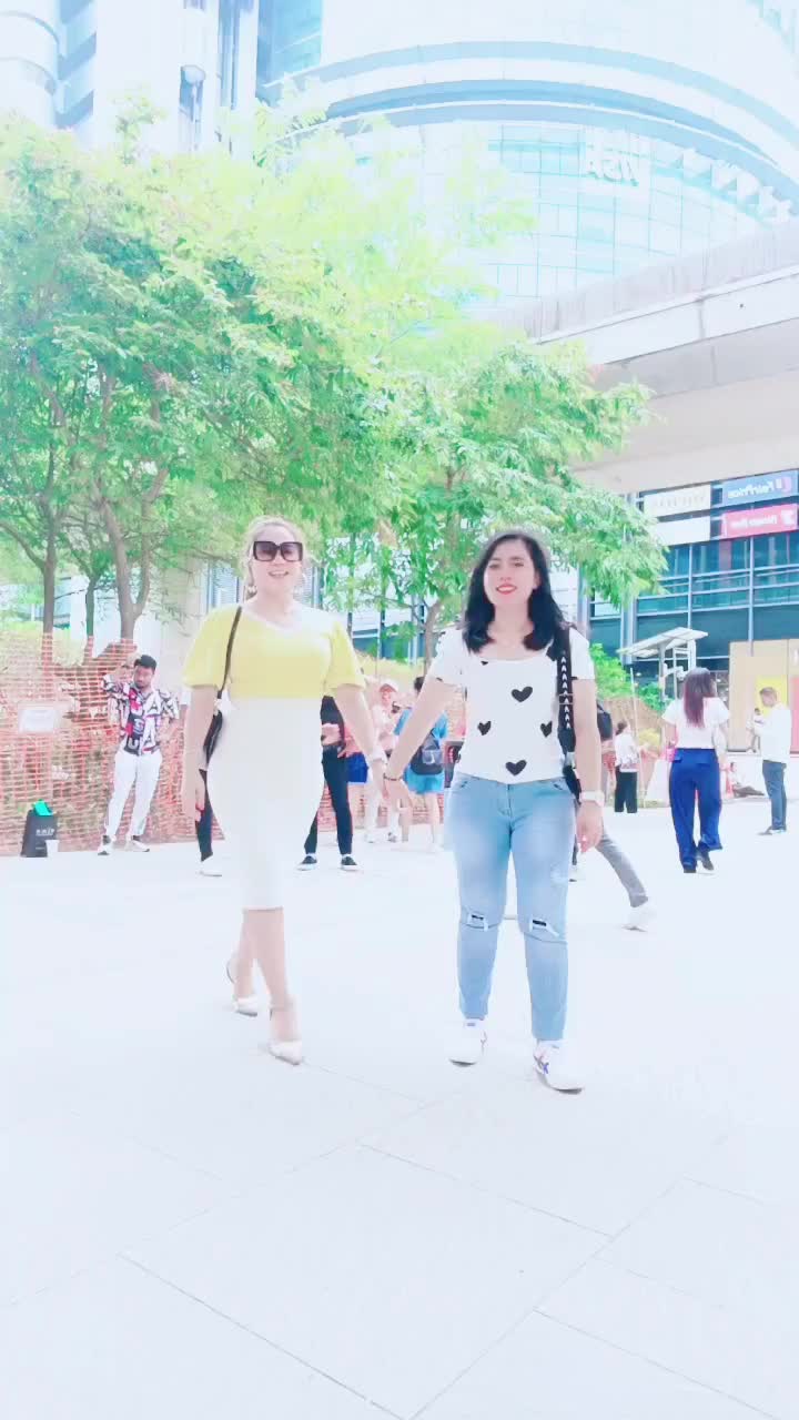 @MOZZA_AJAXX