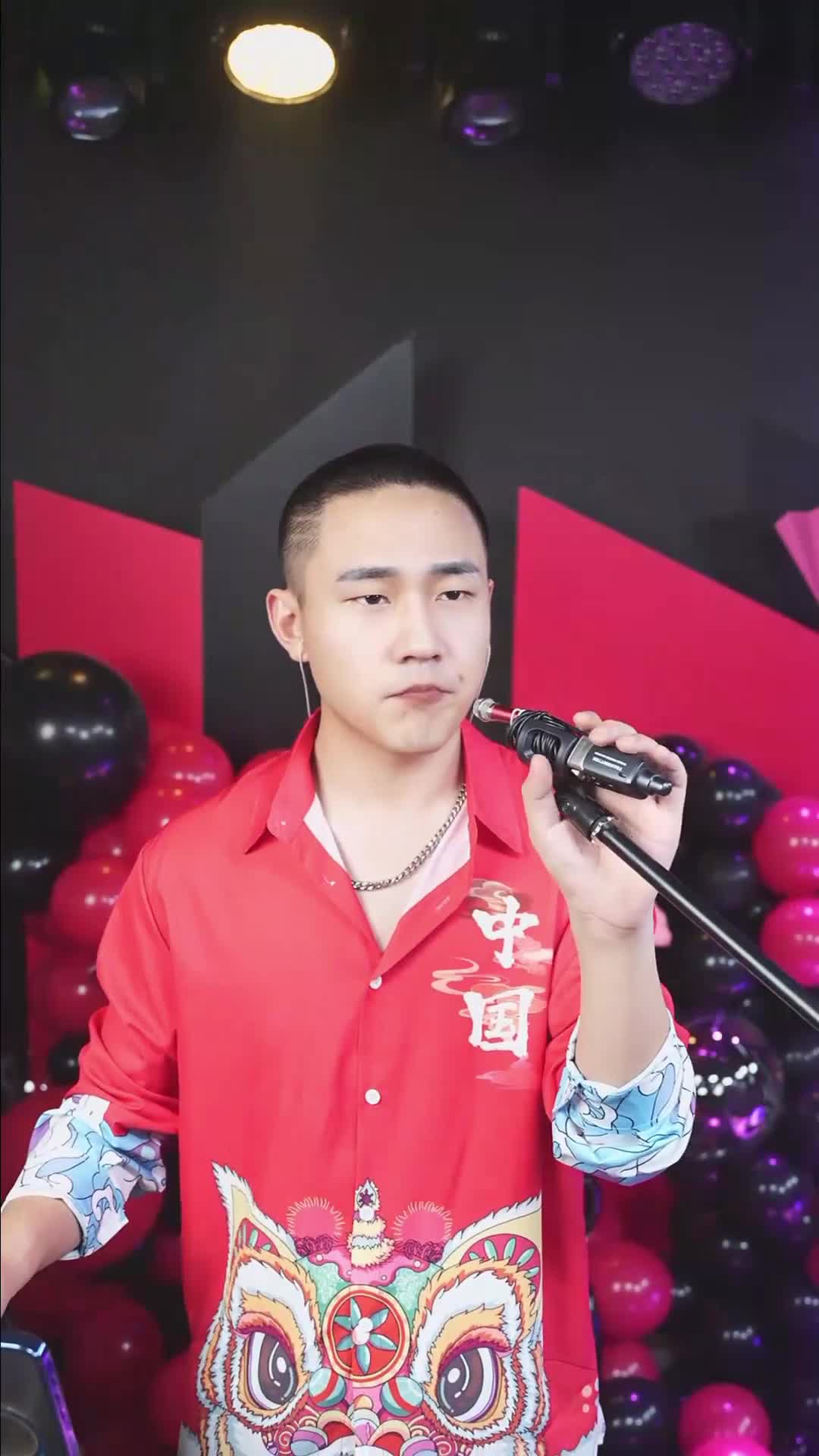 @热心村民小郝