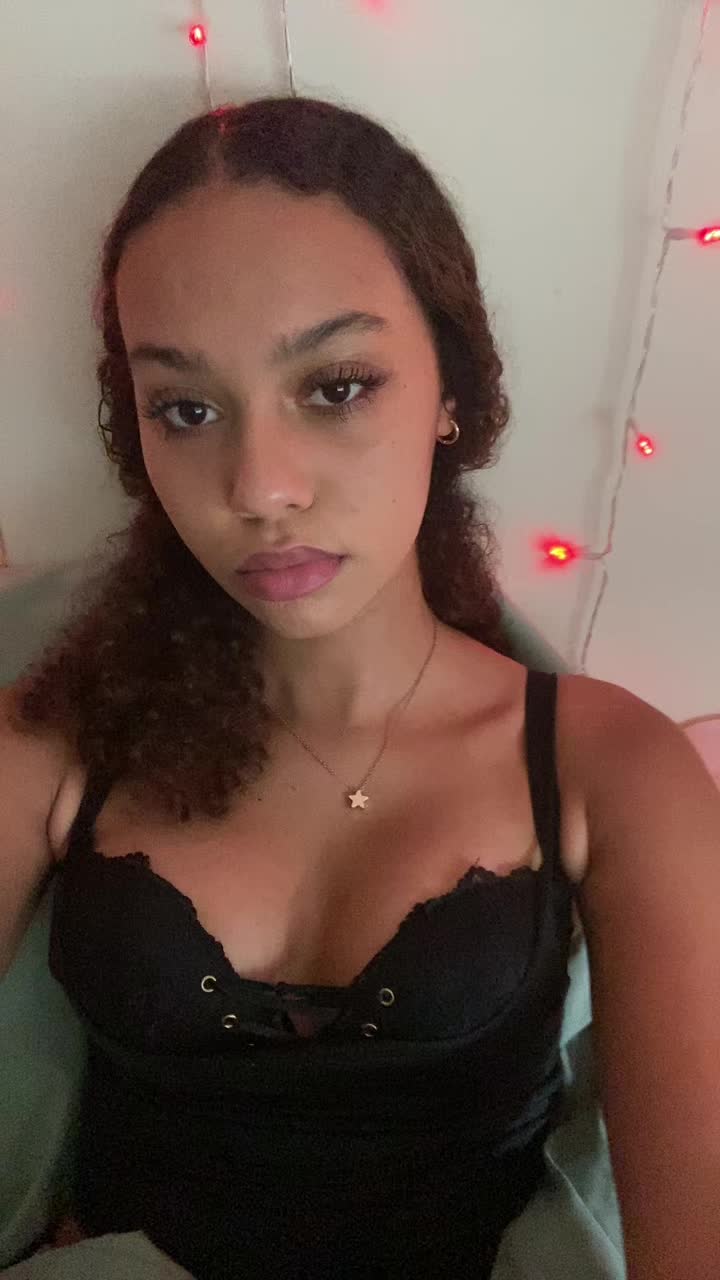 @___