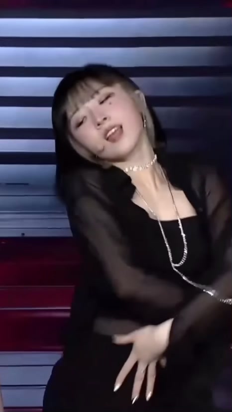 @jeongyeon and haseul vids