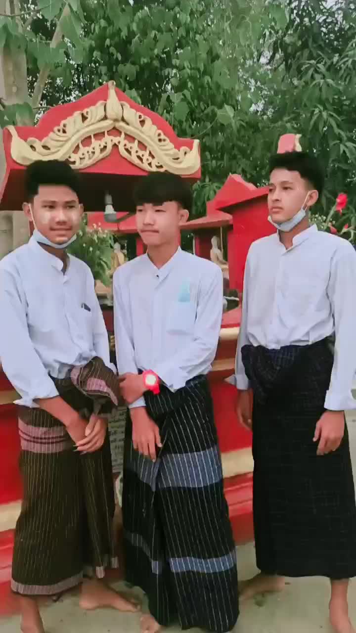 @💛Shine Htet Aung💛
