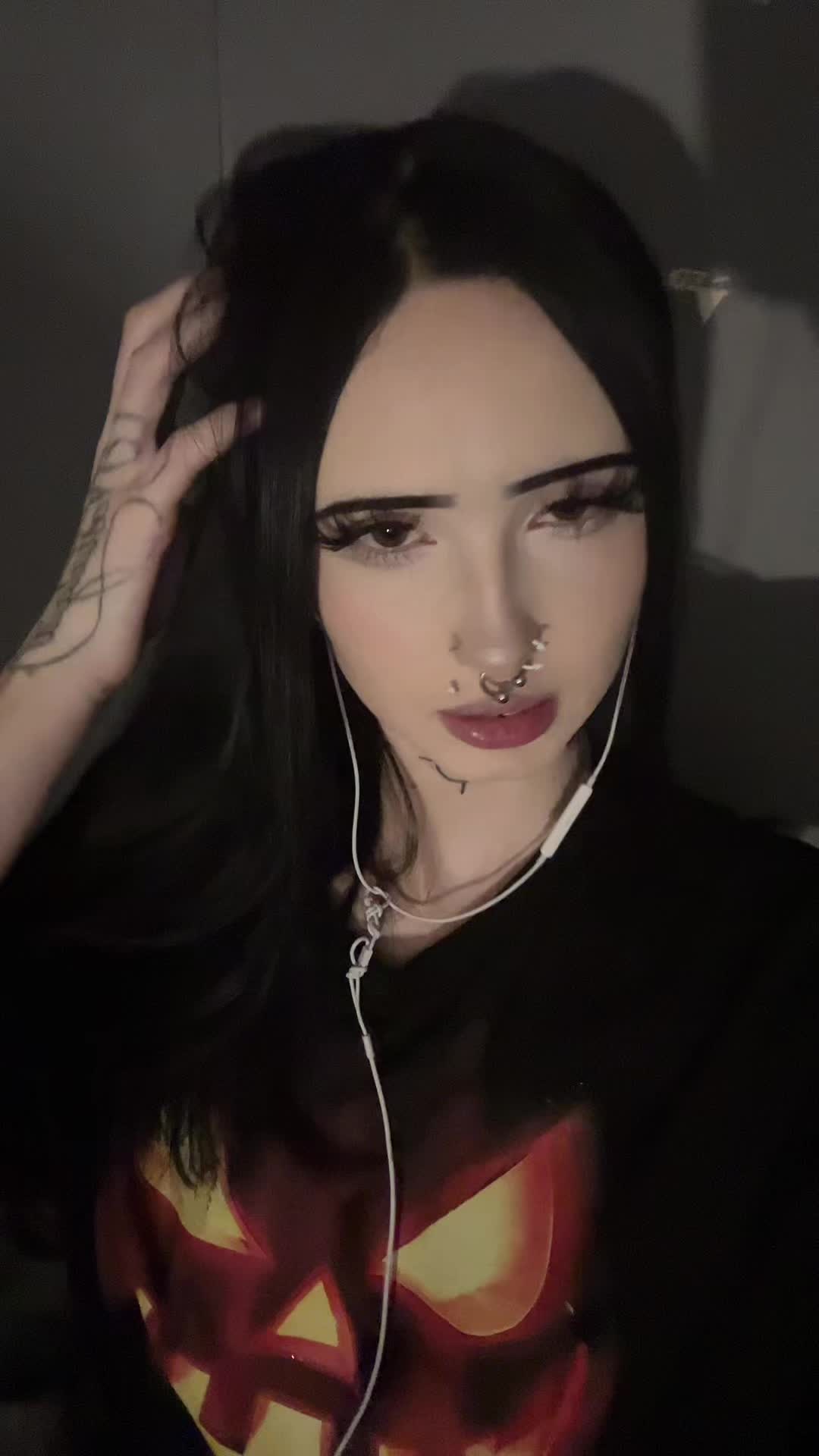 @skylynn