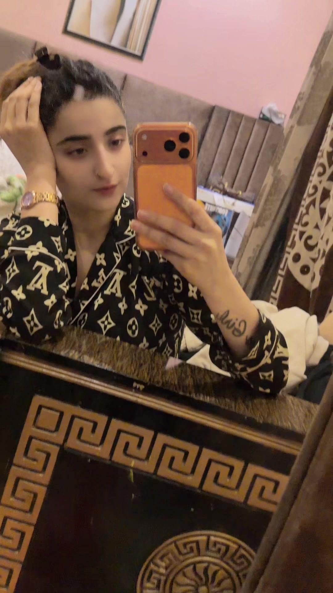 @sara khan