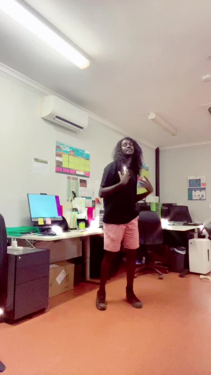 @Cyril Bukulatjpi