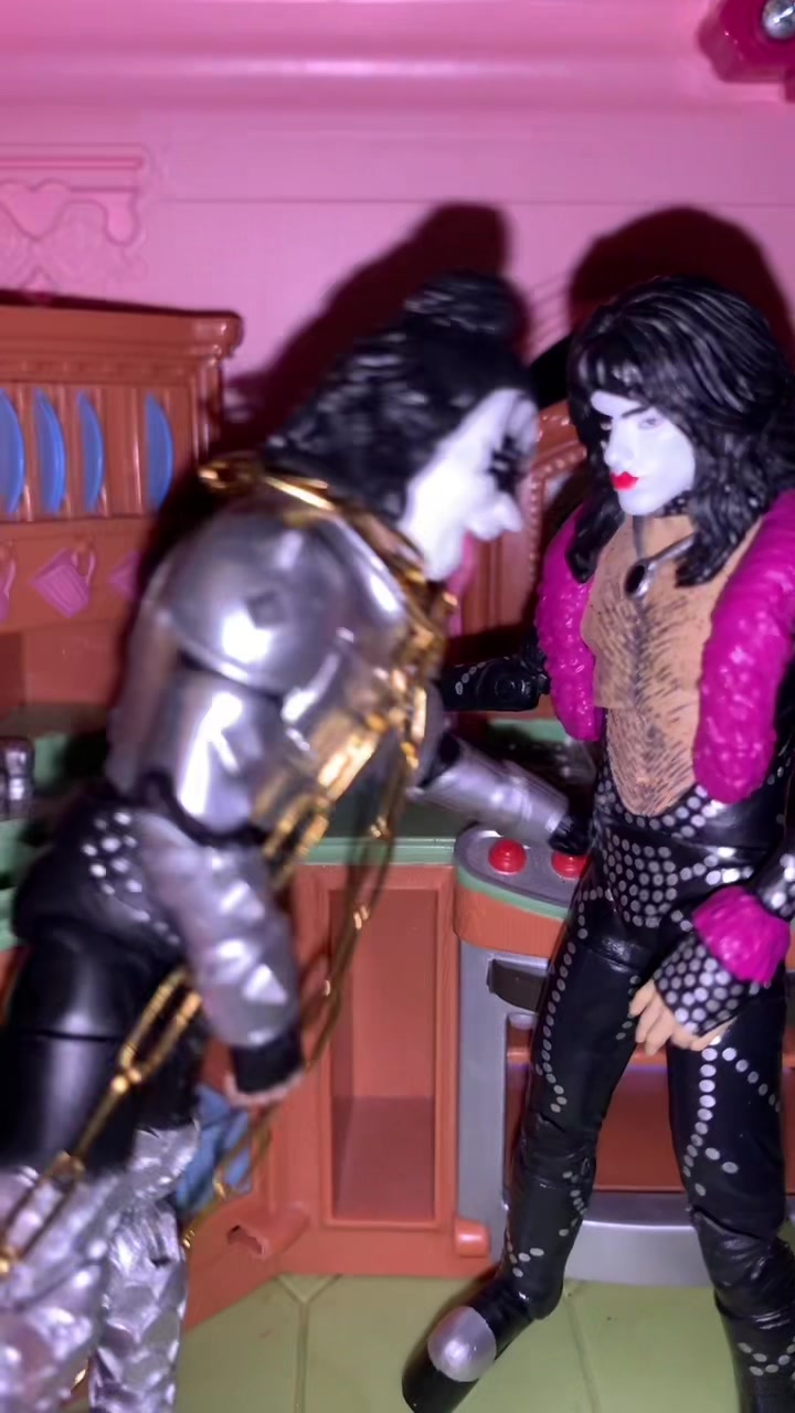 @the life of kiss figures