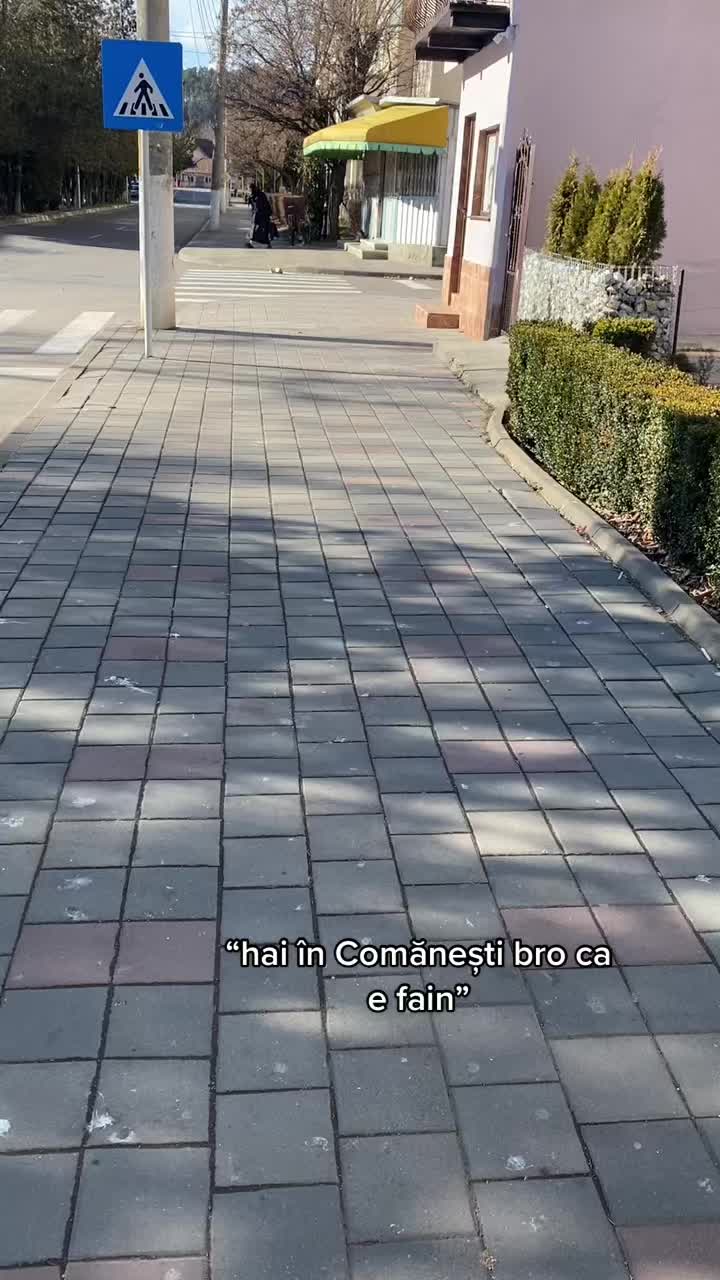 @Mimi 🇷🇴