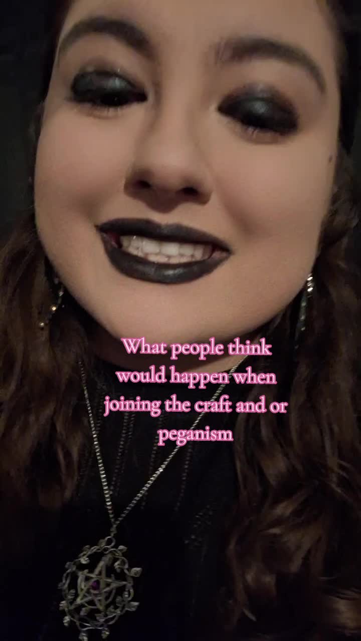 @CrimsonPaige