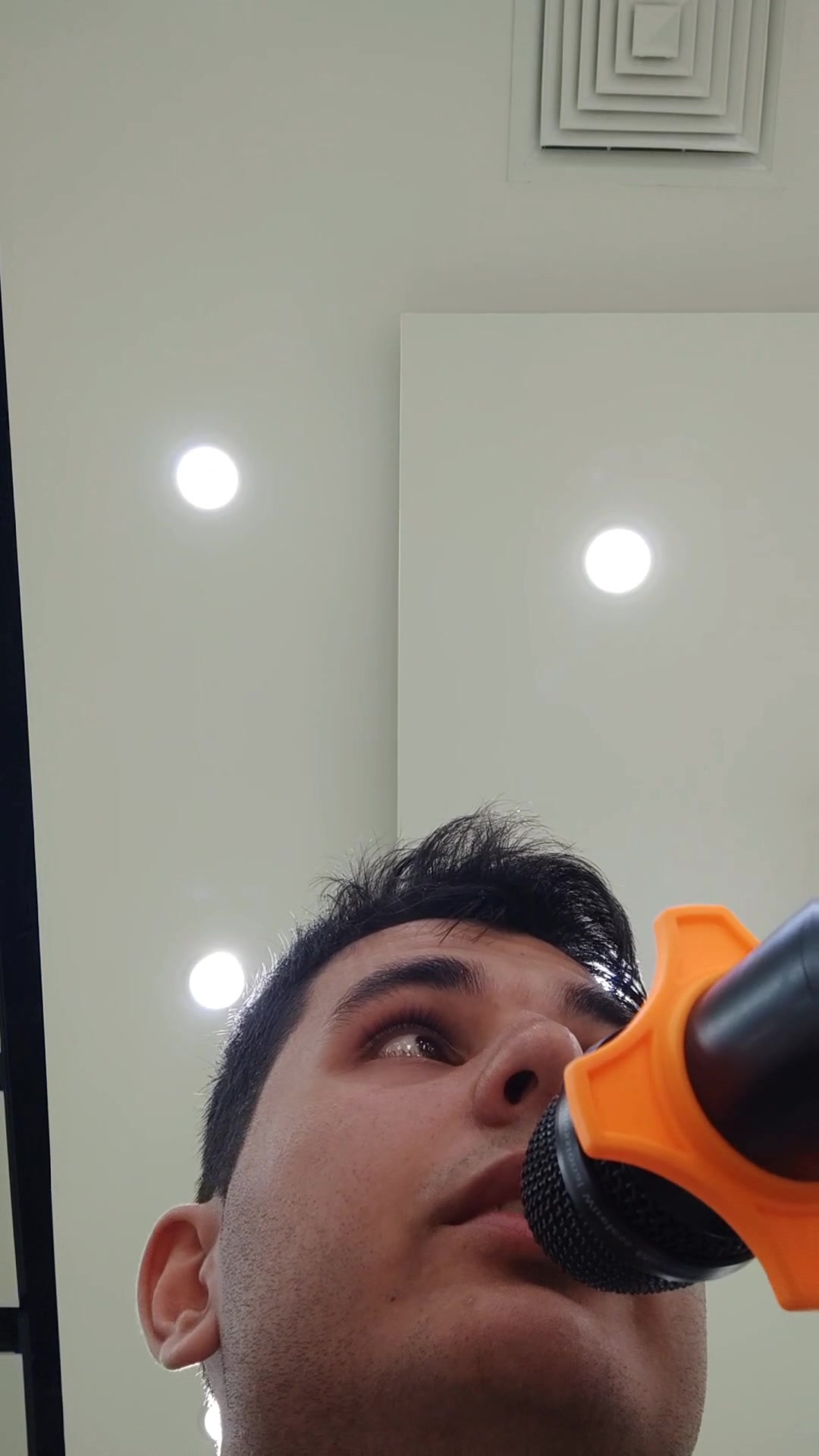 @AUI