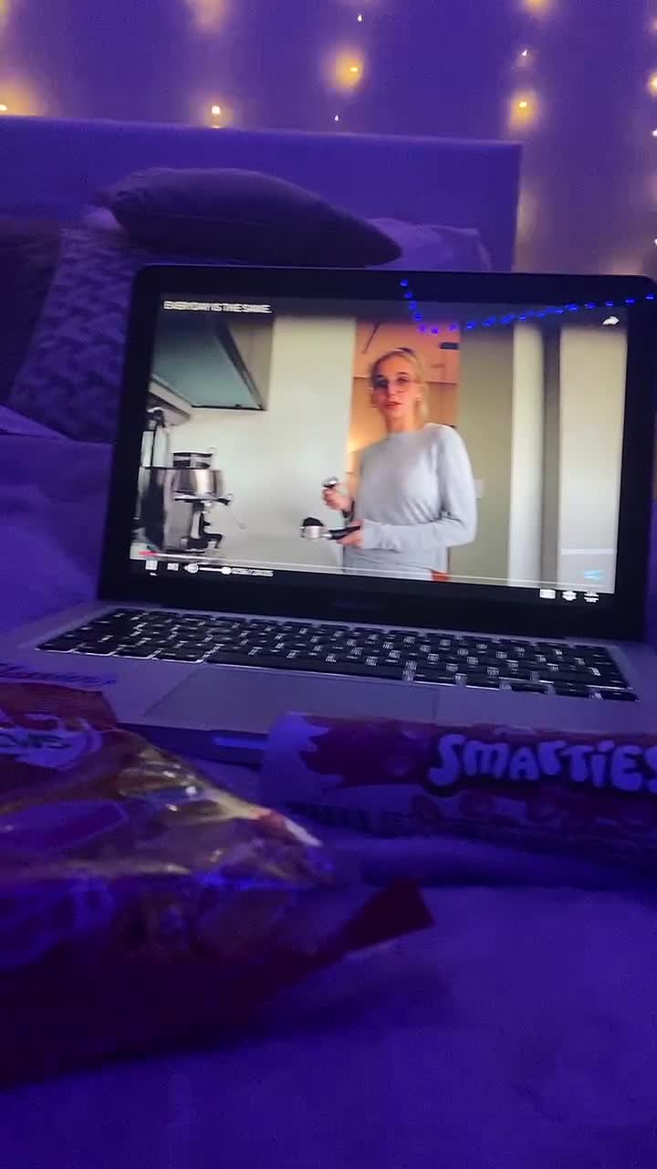 @<3