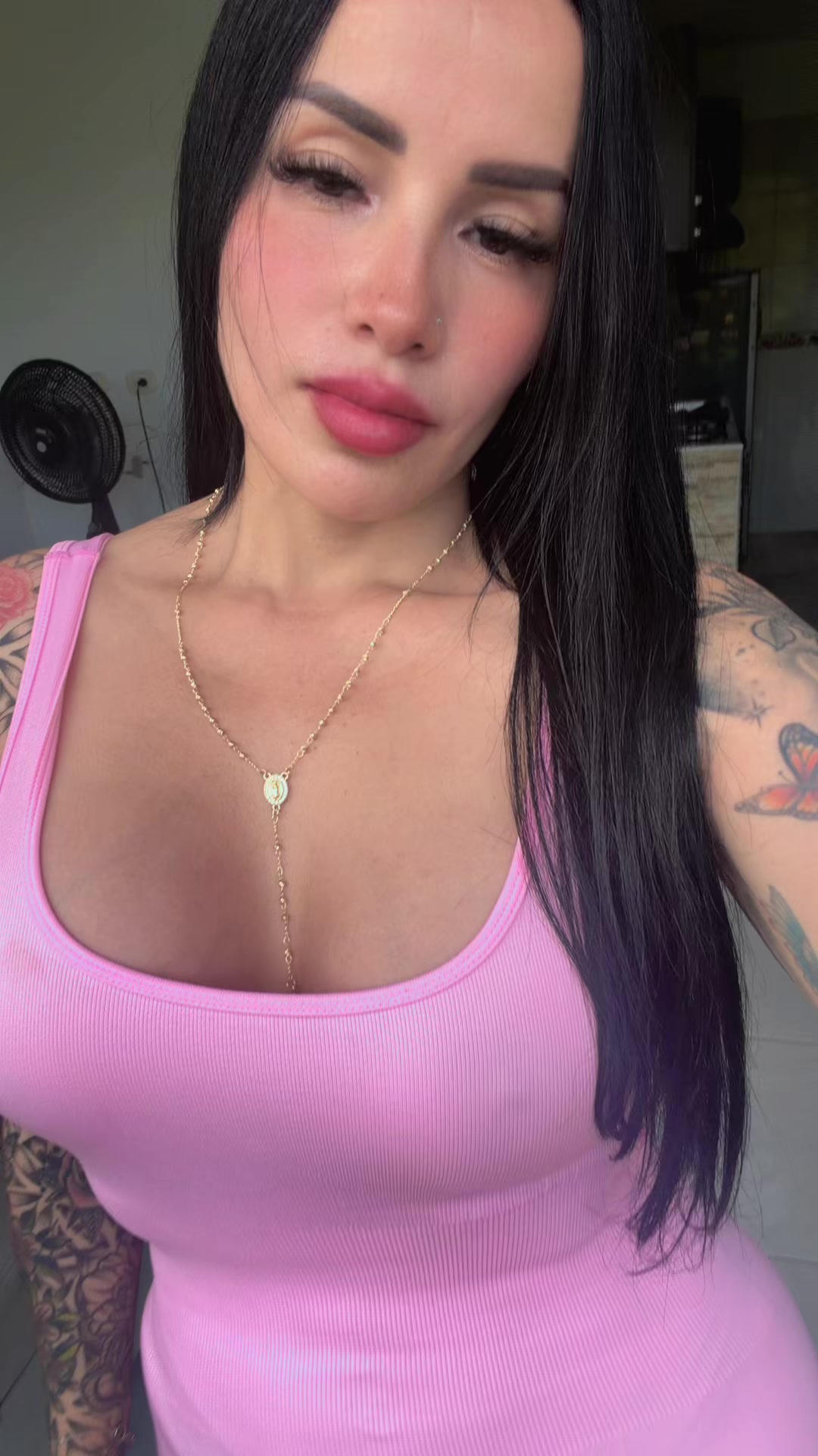 @Alexandra Santafe 👑te sigue
