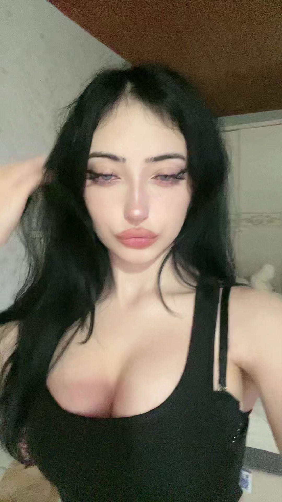@LV