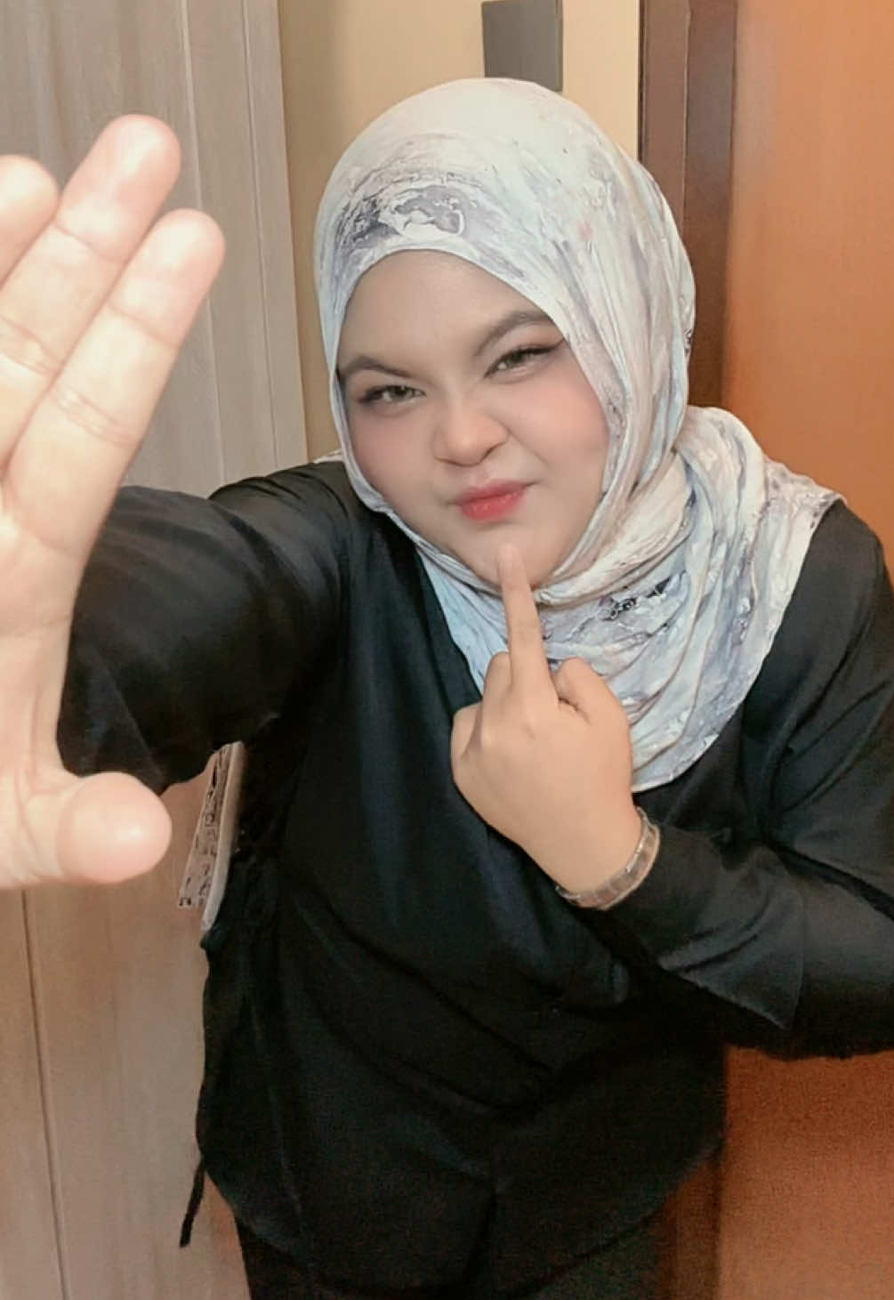 @Syazaliiii