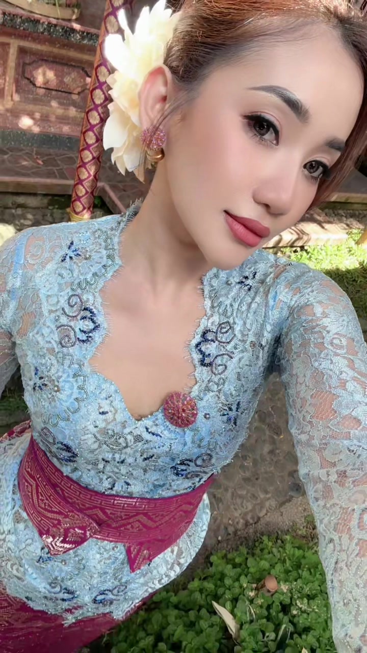 @dewiratihdjelita