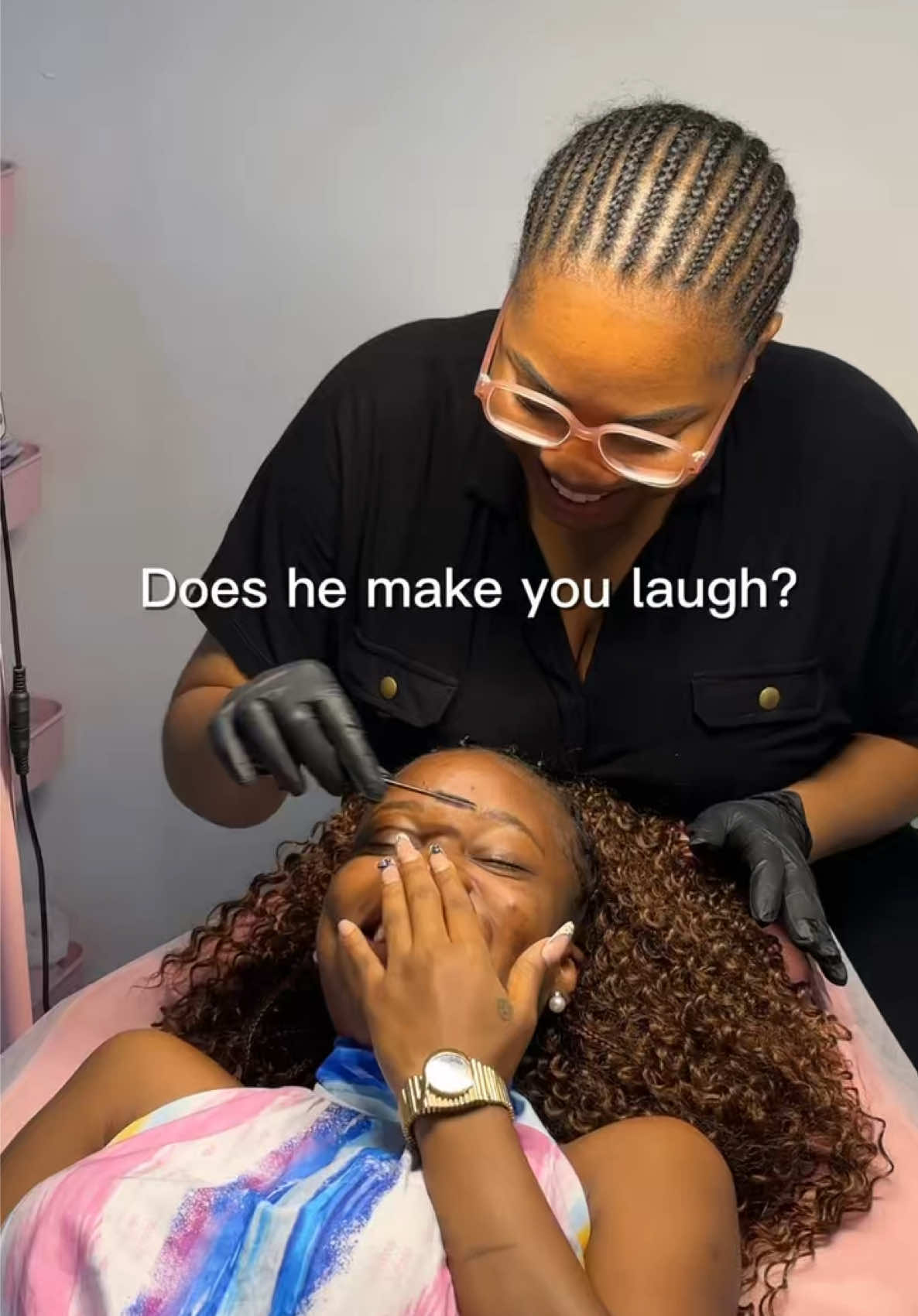 @glitznails__