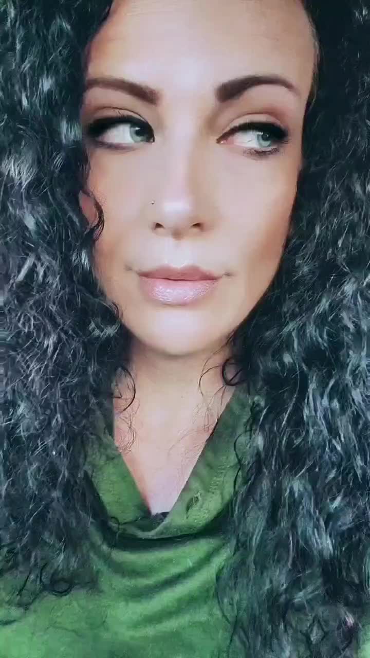 @curly_fitmom