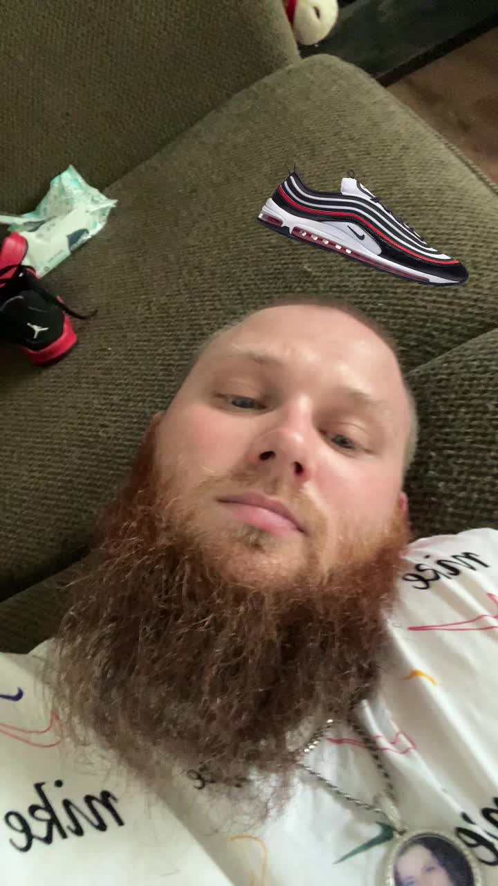 @WatchOutWhosLookin22