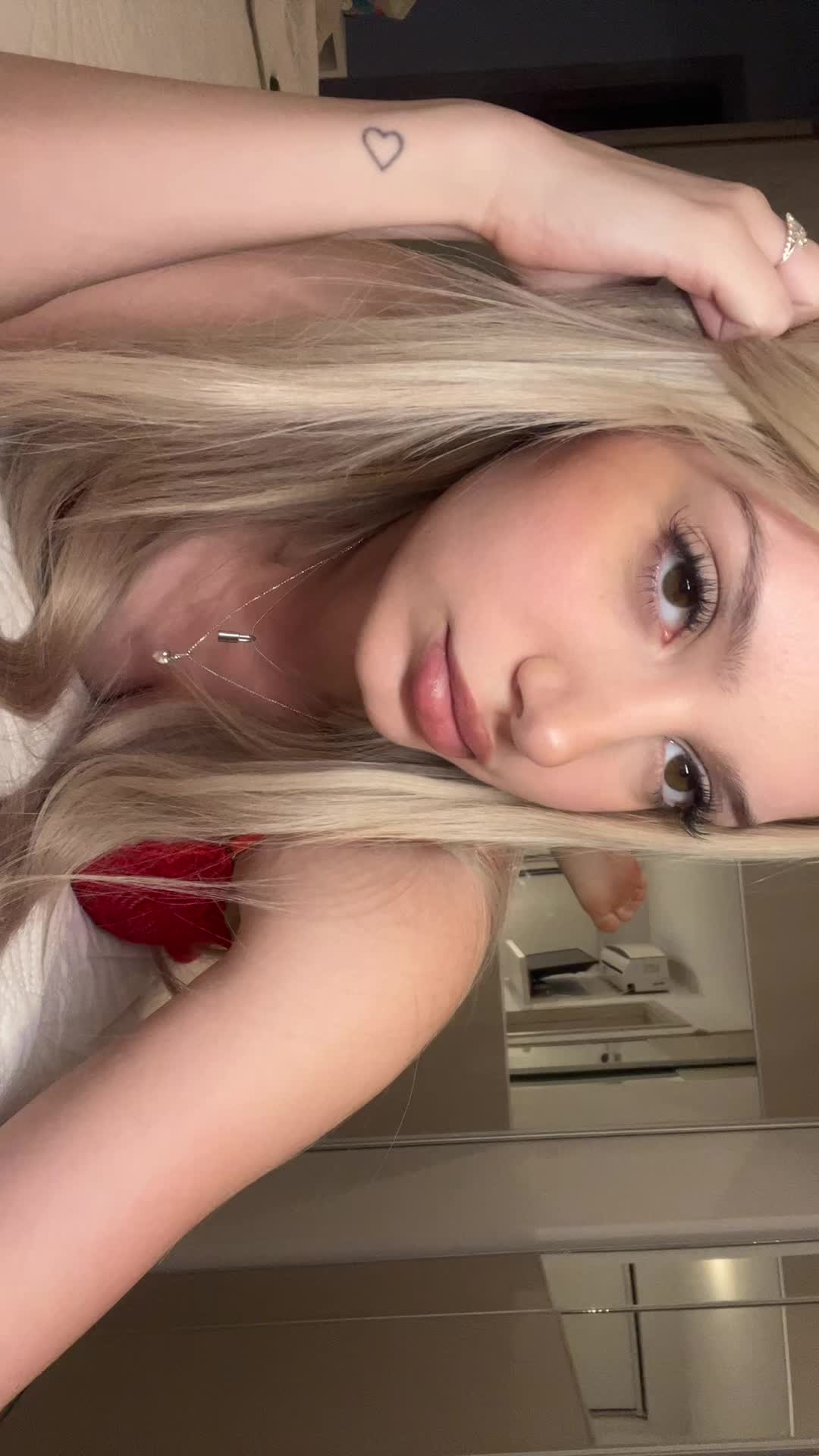 @Alexis