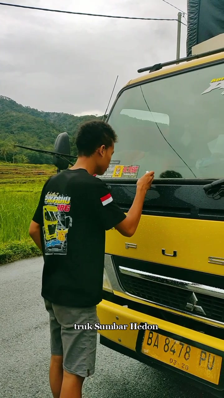 @truk Sumbar Hedon