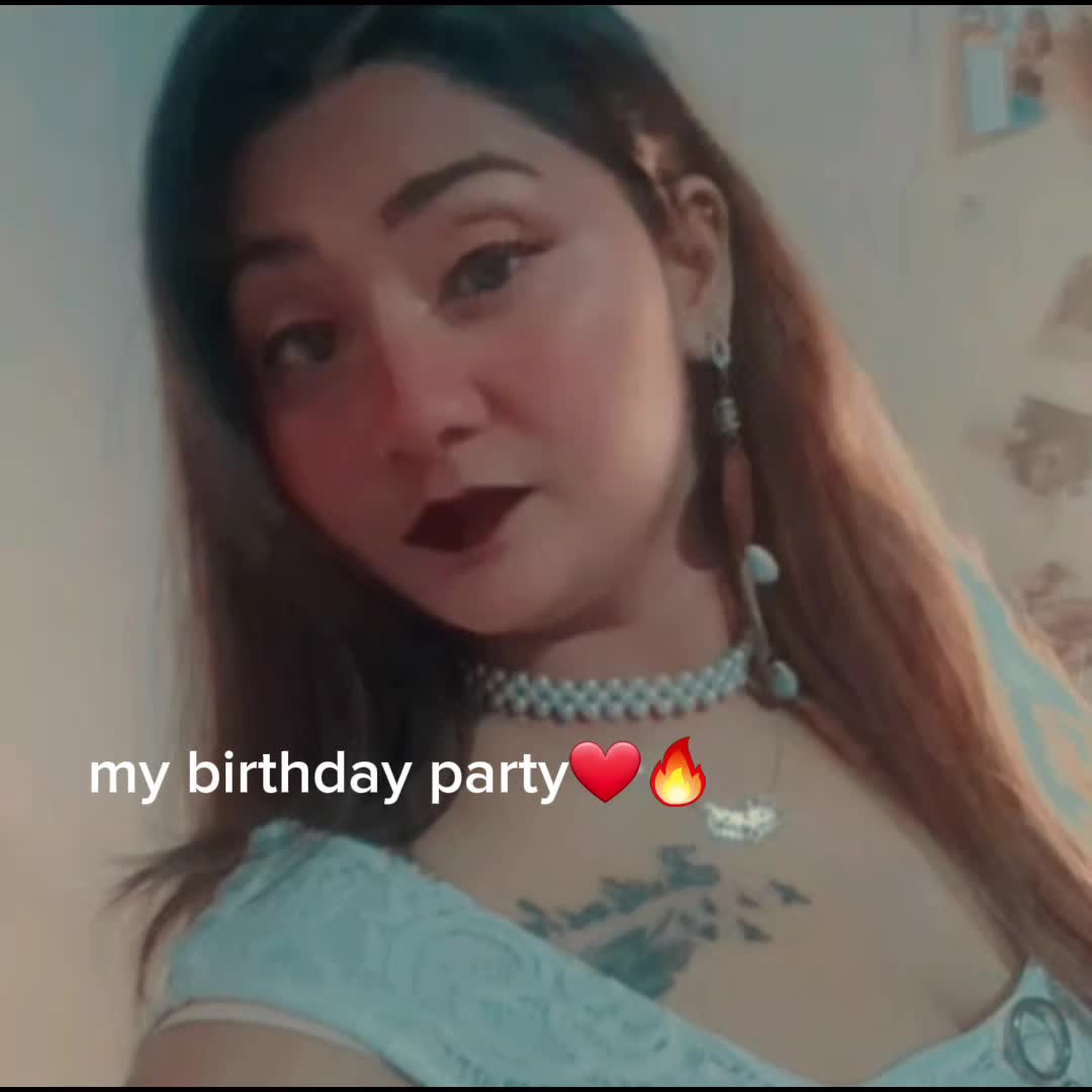 @Ashnee Ash