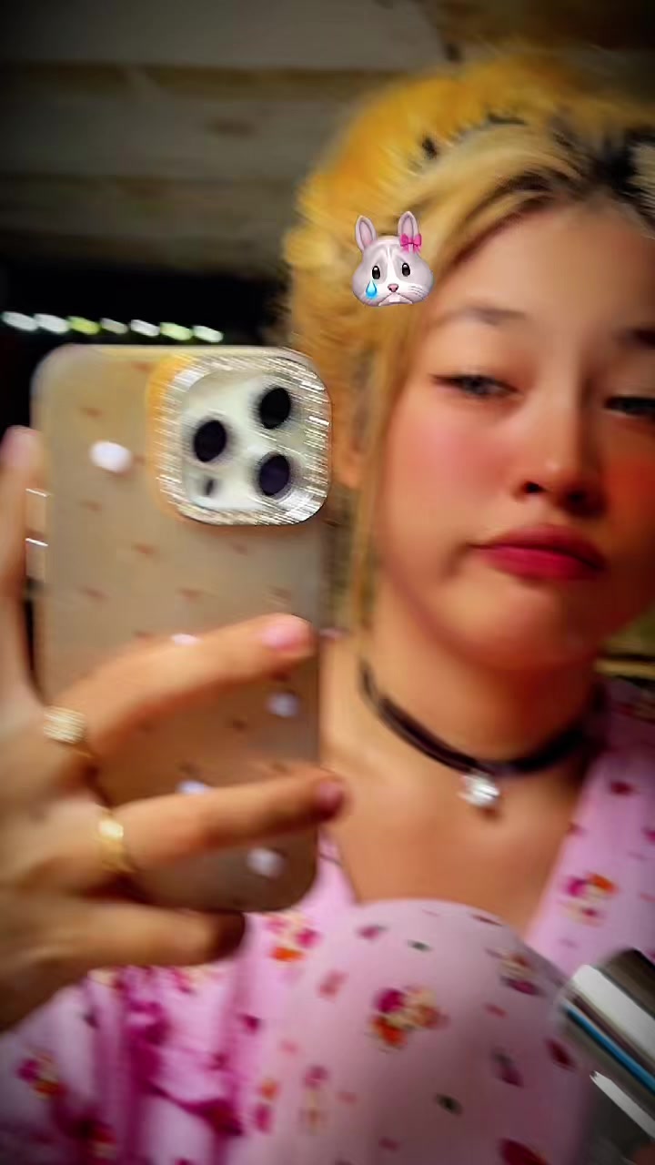 @đđáá°á
áźáá±ážđđ(Nan San Thu)