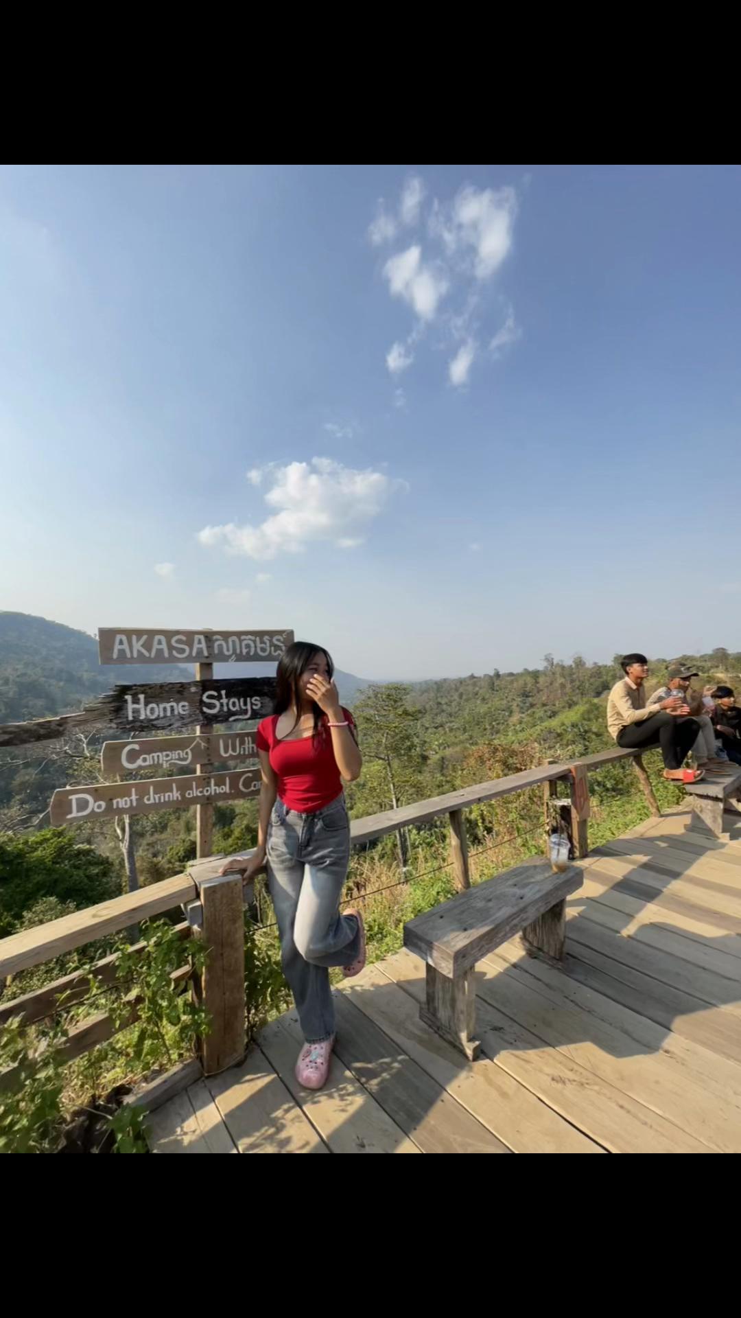 @ly.tham7