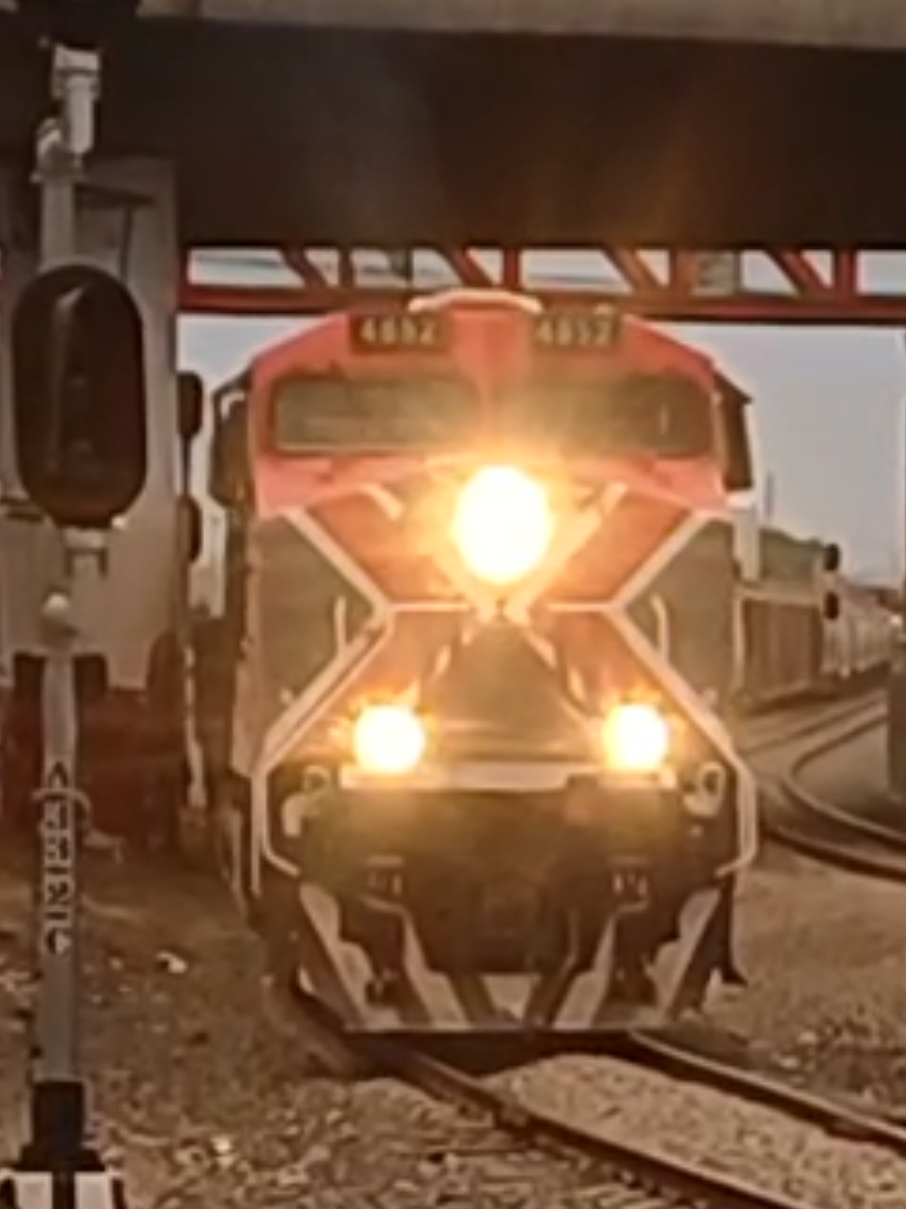 @Ferrocarriles Andy.
