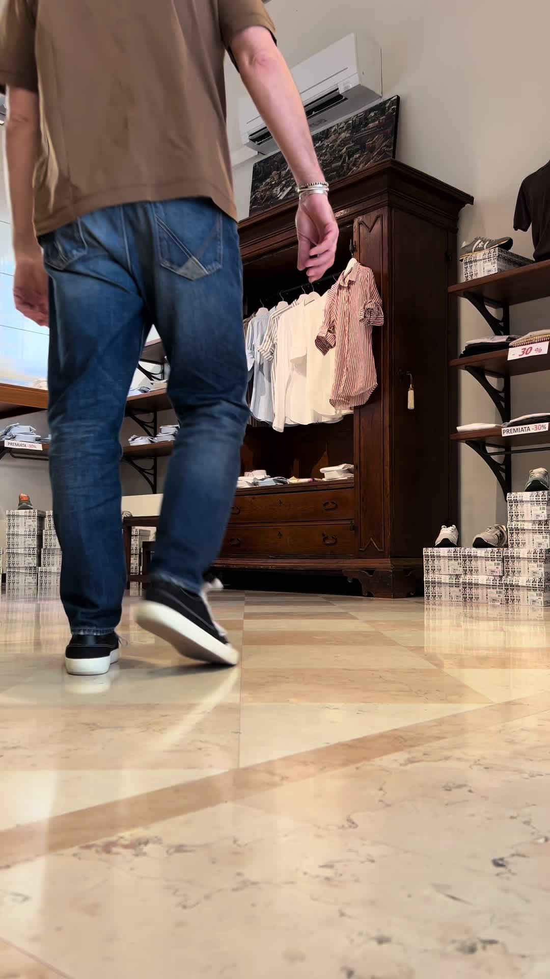 @SIR ANDREW’S Carpi Boutique